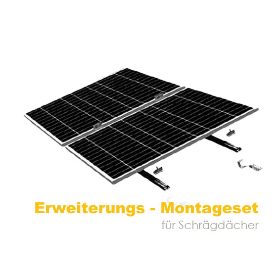 Zwei Solarmodule auf Schrägdachbefestigung